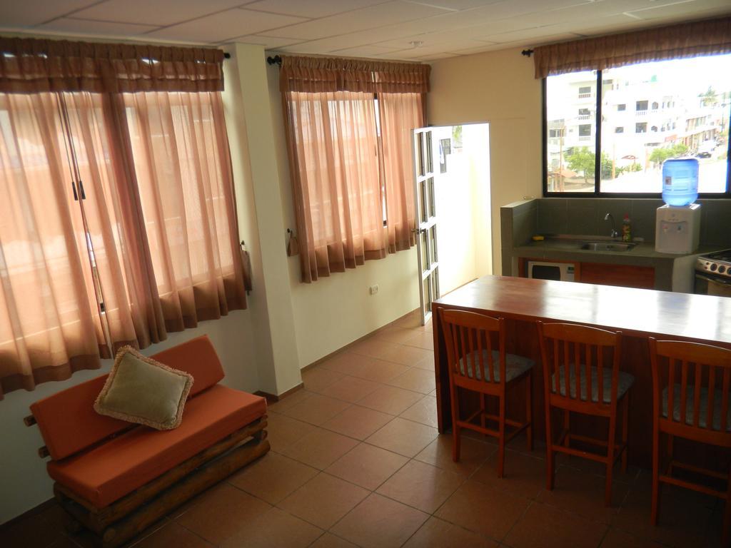 Hostal Baltra Puerto Ayora  Bilik gambar
