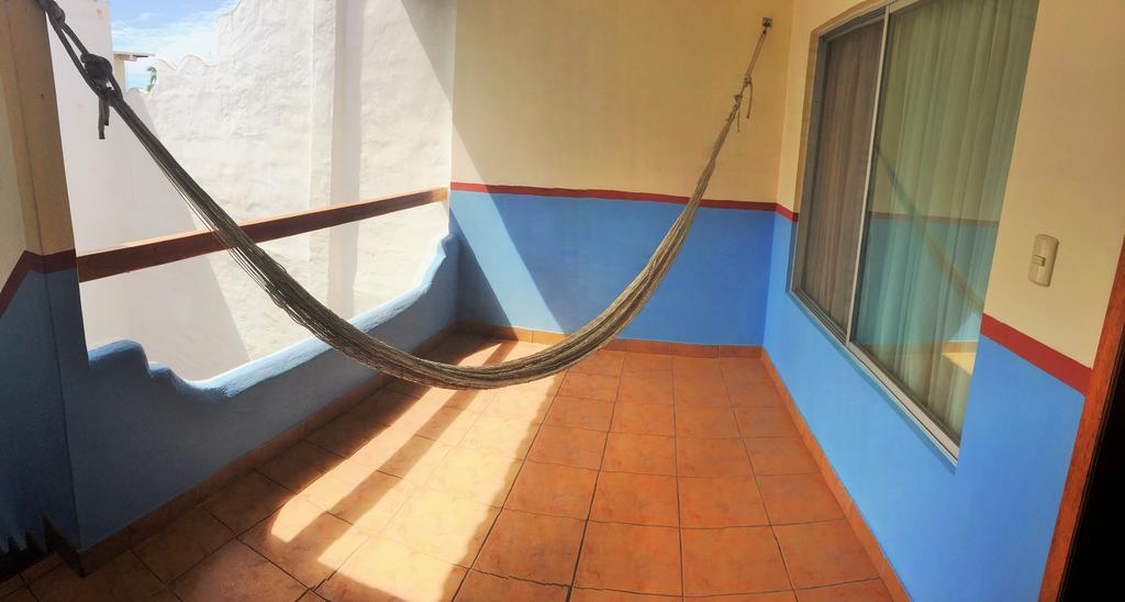 Hostal Baltra Puerto Ayora  Luaran gambar