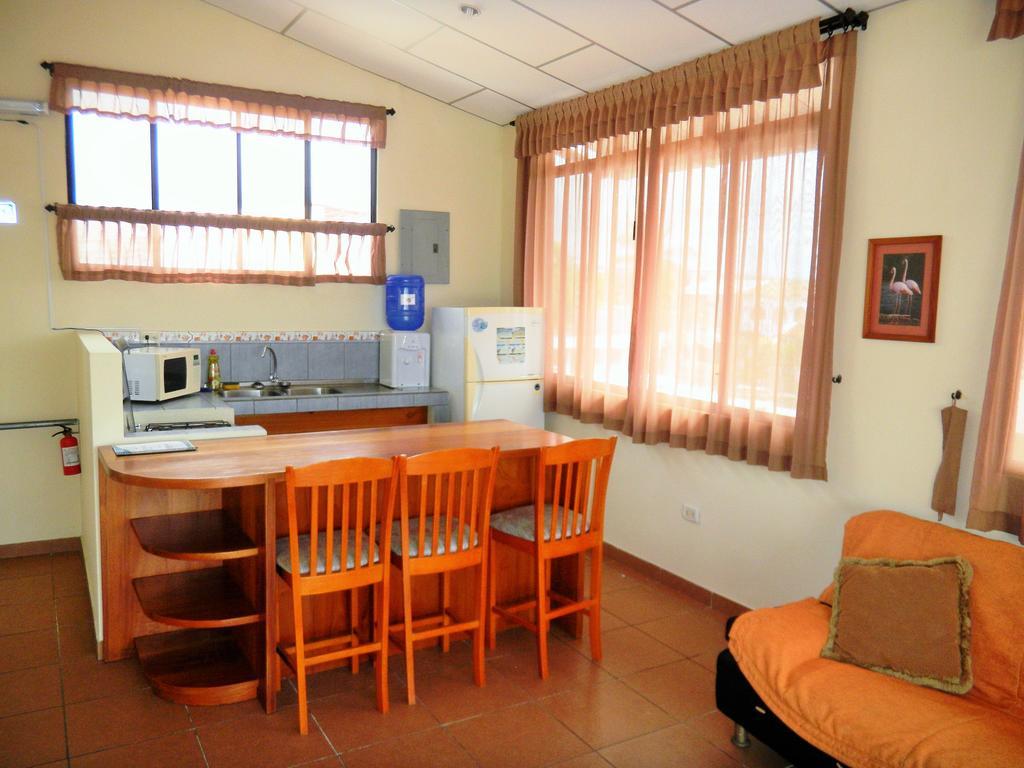 Hostal Baltra Puerto Ayora  Luaran gambar